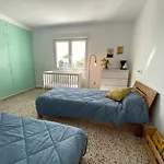 Villa Con Piscina, Soleada, Tranquila Y Centrica