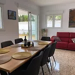 Con Piscina, Soleada, Tranquila Y Centrica Villa Calpe