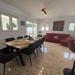 Con Piscina, Soleada, Tranquila Y Centrica * カルプ