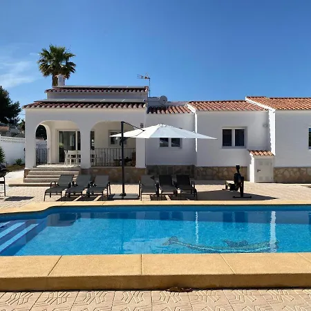 Villa Con Piscina, Soleada, Tranquila Y Centrica Calpe