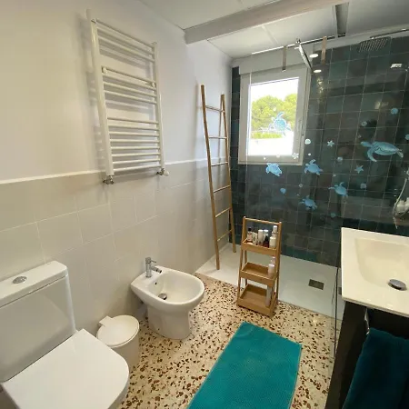 Con Piscina, Soleada, Tranquila Y Centrica