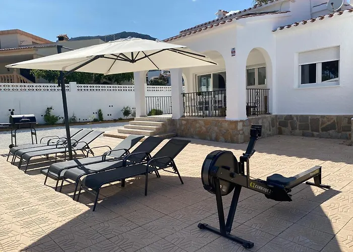 Villa Con Piscina, Soleada, Tranquila Y Centrica Calpe