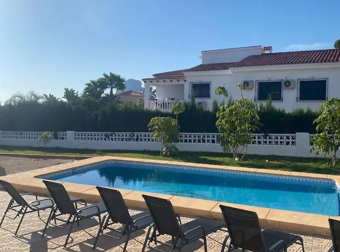 Con Piscina, Soleada, Tranquila Y Centrica Calpe